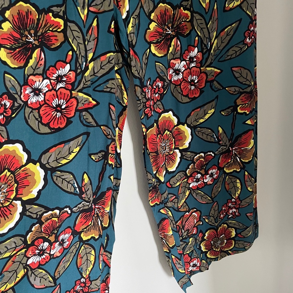 LOFT Beach pants - Picture 2 of 3